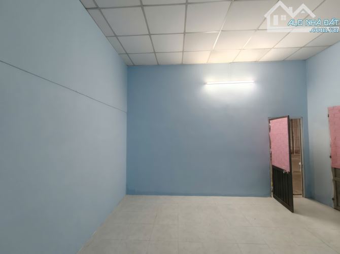 *Cho thuê kho xưởng*700m2 gần đường Hoàng Hữu Nam, Tân Phú, Quận 9 - 1