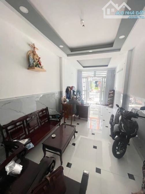 Cần tiền mở quán, cần bán gấp nhà HXH Quận 12, Tân Hưng Thuận, DT 64m2 chỉ 5 tỷ7 - 1