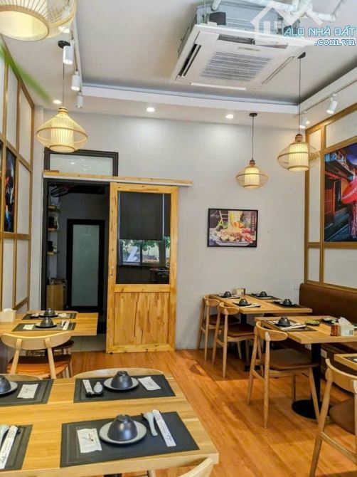 NHÀ MẶT PHỐ NGUYỄN CHÍ THANH 38M x 4T x MT4,5M - 1