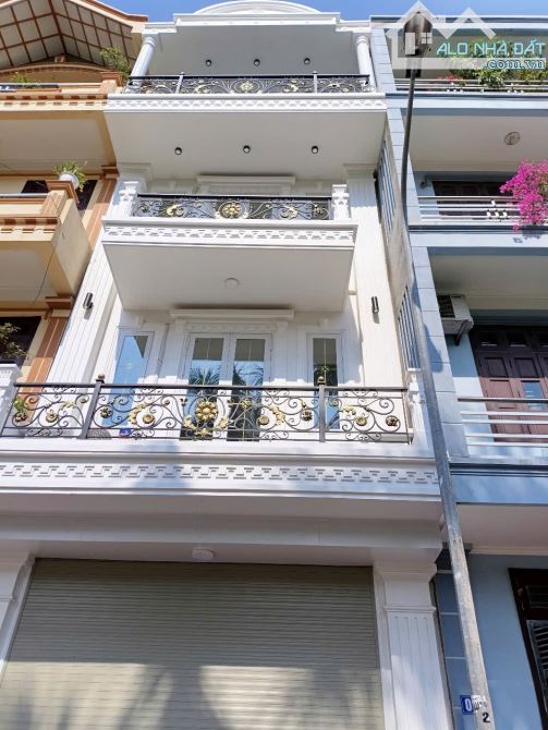 Bán nhà -MP Bồ Xuyên,có dòng tiền,nhà rất có lộc làm ăn,2 lô liền kề,DT: 104m,Giá:11.3 tỷ - 1
