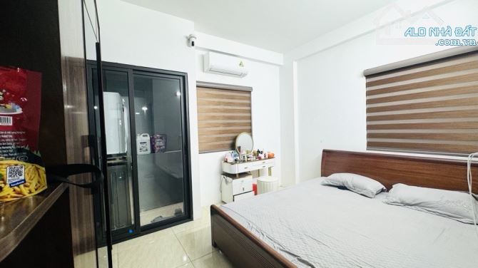 BÁN NHÀ VIỆT HƯNG 71M2, 3 TẦNG DÂN XÂY Ở NGAY, GẦN Ô TÔ, 8.2 TỶ - 1