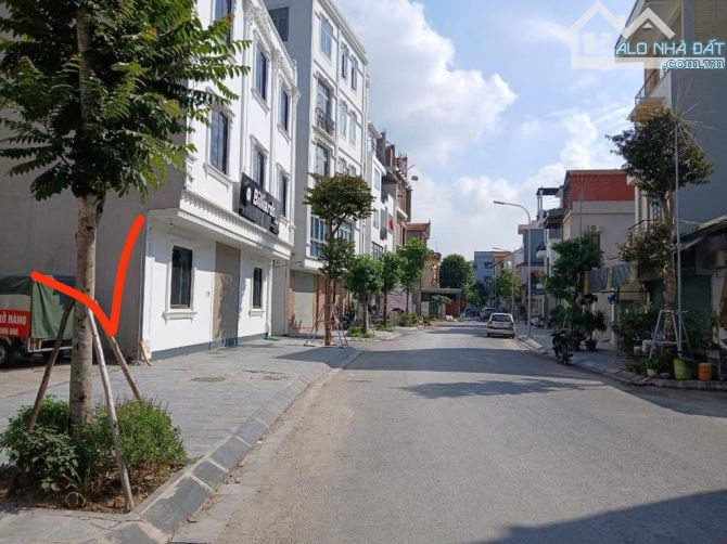 PHÚC LỢI CỰC HIẾM - LÔ GÓC - VỈA HÈ OTO TRÁNH - PHÙ HỢP Ở/ KINH DOANH / VĂN PHÒNG/ NHÀ HÀN - 1