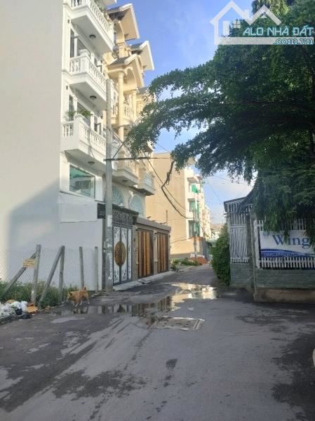 ĐƯỜNG TRẢI NHỰA 6M – LÔ ĐẤT KHỦNG 240M² – CHỦ VAY NGÂN HÀNG 14 TỶ – GIÁ CHÀO CHỈ 16 TỶ – L - 1