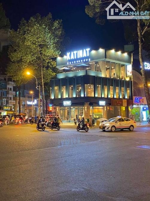 Tòa nhà MT 112 Huỳnh Văn Bánh | 7,2x25m | 6 Tầng | HDT: 130tr/tháng | - 1