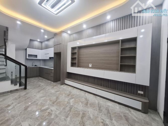 bán nhà bát khối long biên hà nội , vị trí vàng của phố - 1