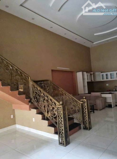 🏡 CHO THUÊ NHÀ NGUYÊN CĂN TRUNG TÂM TP.BMT 📍 Hẻm 102 Nguyễn Tất Thành, P. Tân Lập  • Nhà - 1