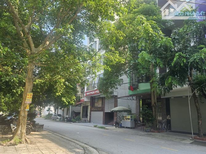 😆😆Bán Lô Nguyễn Trường Tộ Giãn Dân Khu Bồ Sơn 1, Nhìn Vườn Hoa ( tặng nhà cấp 4 )  ⭐️ Di - 1