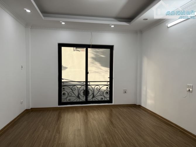 CĂN HIẾM! Nhà Mới 5 Tầng - 30m² - Ngõ Nông, Gần Ô Tô - Phúc Lợi, Long Biên - Chỉ 5.4 Tỷ - 1