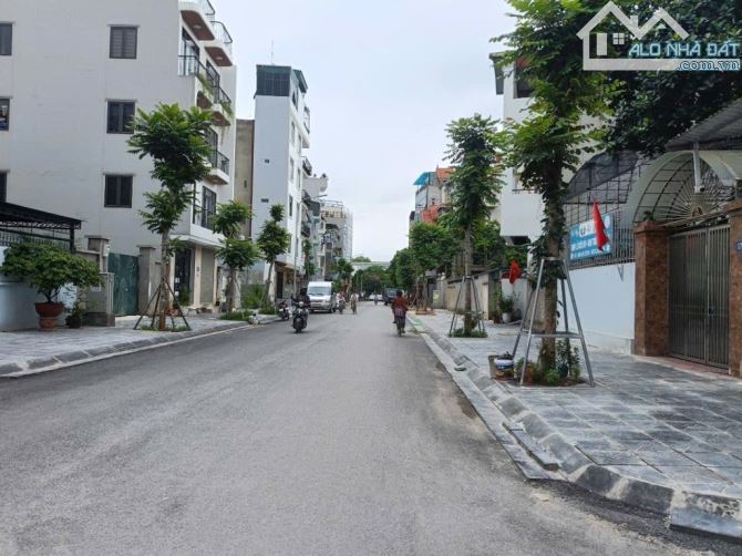 ĐỘC TÔN! Bán Đất Lô Góc 100m² (Sổ 78m²) ĐƯỜNG  10m - Trung Tâm Phúc Lợi - Chỉ 19.5 Tỷ - 1