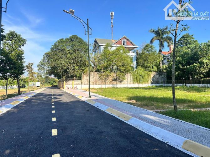 CHÍNH CHỦ BÁN ĐẤT LA GIÁN, HÒA LẠC - 100M2 - FULL THỔ CƯ - Ô TÔ TRÁNH - CHỈ 34 TRIỆU/M2 - 1