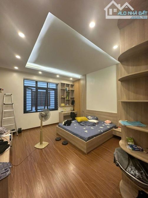 bán mỏ vàng Trần Cung 50m2 thang máy nội thất đầy đủ kinh doanh QH ổn định - 1