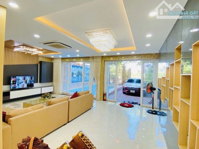 BIỆT THỰ SANG TRỌNG – VỊ TRÍ ĐẮC ĐỊA TRÊN ĐƯỜNG THĂNG LONG - Ở HOẶC CHO THUÊ DÒNG TIỀN CAO - 1