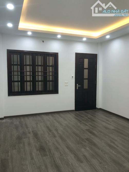 TRẦN KHÁT CHÂN , 37M² , NHÀ MỚI Ở NGAY , ĐẦY ĐỦ NỘI THẤT , VÀI BƯỚC RA Ô TÔ , 8,2 TỶ - 1