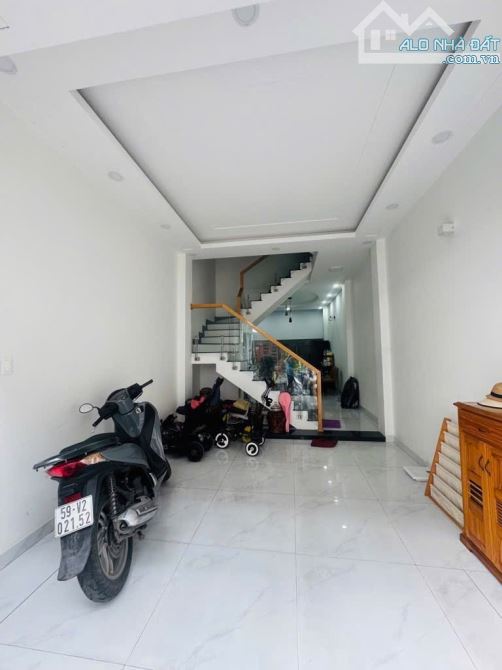 Quận Gò Vấp-Nhà đẹp-Hẻm ô tô 8M-Gần EMART-Phan Huy Ích-P12-48m2-4x12-4tầng-4PN - 1