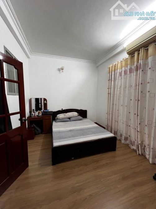 Bán Nhà Phương Liệt - Giải Phóng, 30m2 sổ đỏ, cách ô tô 30m, vị trí đẹp, giá tốt - 1
