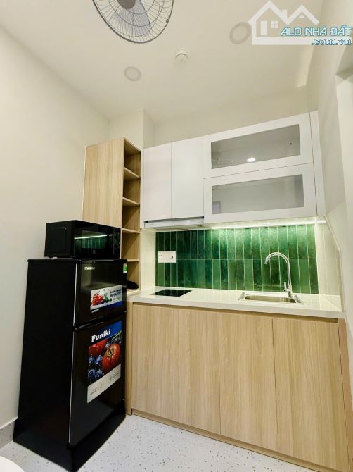 CHDV KẾ BÊN ĐH HUTECH - BÌNH THẠNH - HXH - 4 TẦNG - 4 PHÒNG ĐẸP FULL NỘI THẤT -  8 TỶ TL - 1