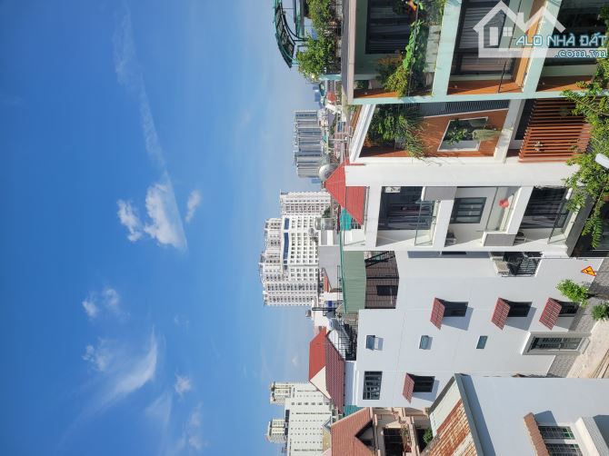 Nhà 5 tầng dtsd 220m2 nhà full gỗ gõ đỏ full NT nhà có học thang máy chỉ 12.9 tỷ - 1