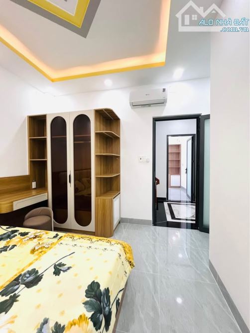 Bán gấp căn nhà 5 tầng có 4 phòng ngủ, mới ở ngay, Hồ Thị Kỷ, Quận 10, Giá chỉ 7.8 tỷ - 1