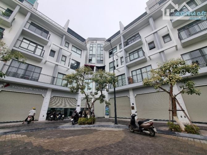 [THE MANOR NGUYỄN XIỂN] 210M² | 5 TẦNG | MT 20M | 55 TỶ | NHÀ 2 MẶT TIỀN | THANG MÁY - 1