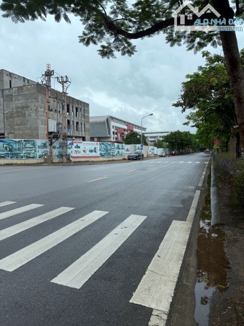 Bán Nhà Phúc Lợi, 113tr/m2 Chính chủ cần bán gấp, 61m2 - ôtô vào nhà, đường thông - 1