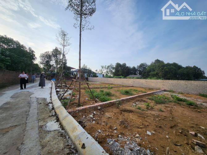 Cần tiền chia con bán đất Hạ Bằng Hoà Lạc 100m2, gần ĐH FPT, ĐHQG, đối diện khu CNC, Metro - 1