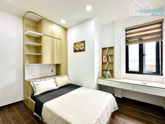 NHÀ ĐẸP FULL NỘI THẤT SÁT MT LÊ VĂN SỸ - TB - NGANG KHỦNG - 41m2 - 4 TẦNG - 8.3 TỶ - 1