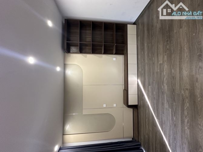 SIÊUPHẨMNGUYỄNVĂNLINH NHÀMỚIKÍNHKOONG FULLNỘITHẤT ÔTÔVÀONHÀ ỞSƯỚNGNHƯRESORT 🏡 - 1