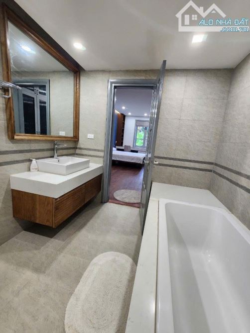 Phân lô Vạn Phúc Ba Đình 65,1m² 5 tầng ô tô tránh, tin thật 100%, giá 19,6 tỷ - 12