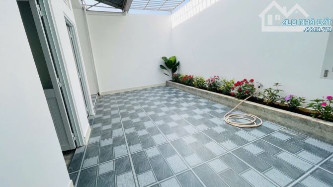 NHÀ ĐẸP GIÁ TỐT HẺM CẤP 1 GẦN CHỢ AMA KHÊ - Loctran - 14