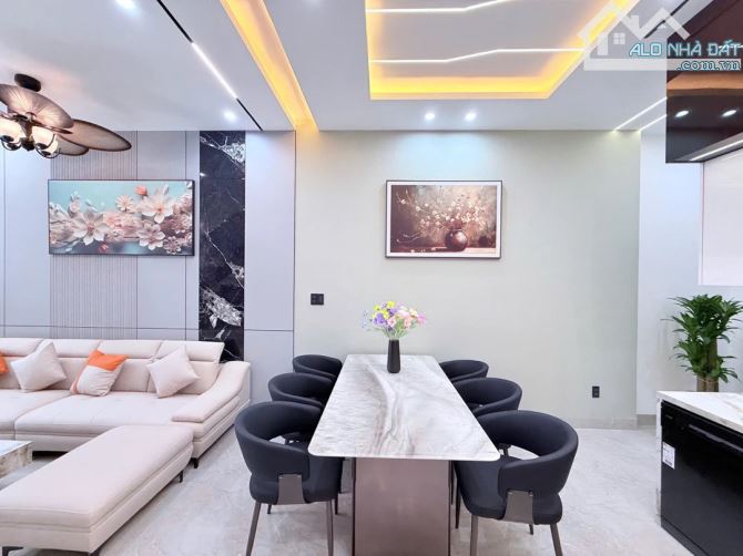 Bán nhà 3 tầng MT Trần Xuân Lê,5x18m.Giá:8.3 tỷ - 14