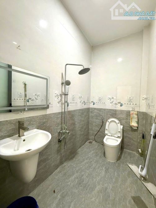 BÁN NHÀ 1 TRỆT 2 LẦU MẶT TIỀN ĐƯỜNG LỚN - KDC HÓA AN - CỔNG SAU POUCHEN - 15
