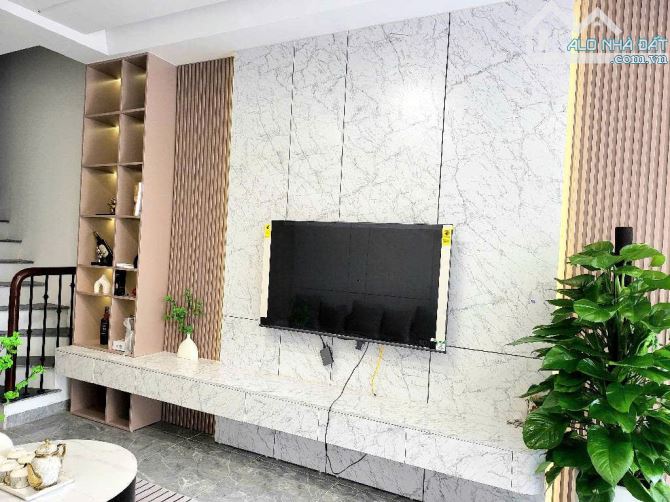 Siêu Phẩm Ngô Xuân Quảng / Nhà Đẹp 6 Tầng x 8.7 tỷ/ Ô tô tải thông, View Hồ, Thang Máy - 18