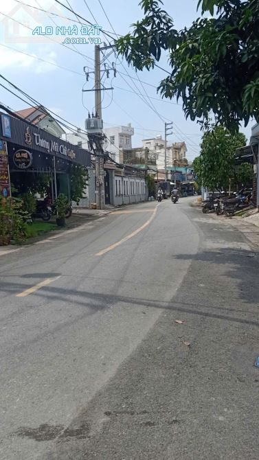 CHÍNH CHỦ BÁN ĐẤT VỊ TRÍ ĐẸP – ẤP CHÁNH 15, TÂN XUÂN, HÓC MÔN - GIÁ :4,5TỶ/166M2 - 3
