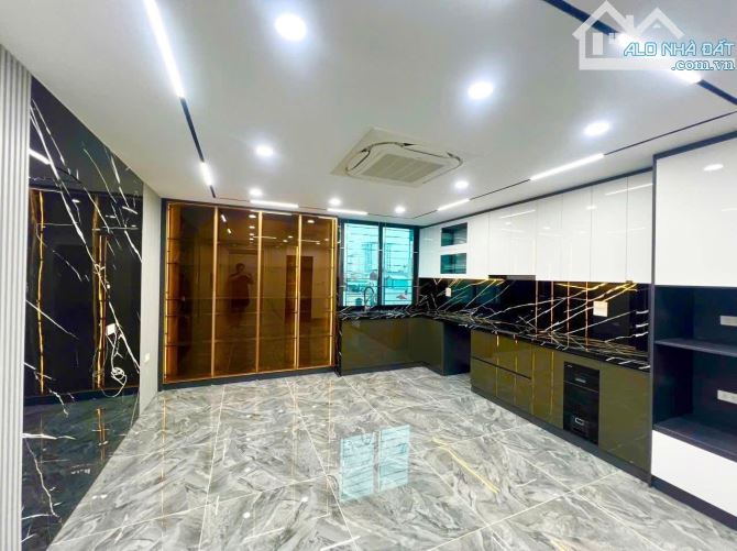 Bán nhà  phố Vọng,Hai Bà Trưng 42m x 4 Tầng, Giá 15.8 tỷ. Ôtô tránh, vỉa hè,phân lô - 2