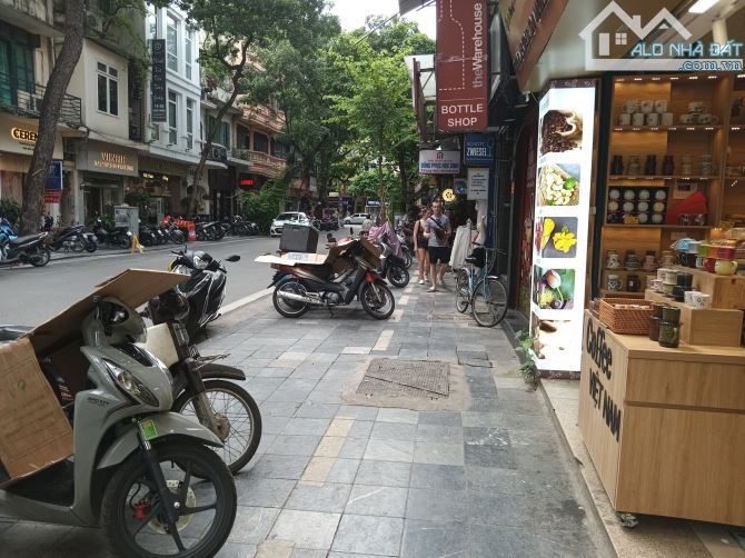 Bán nhà mặt phố Hàng Trống 443m2 Mặt tiền 14.5m, Giá 305 tỷ - 2
