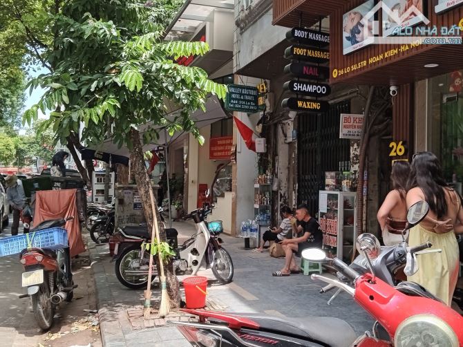 Bán Nhà mặt phố Lò Sũ 583m2, Mặt tiền 15.4m, Giá 346 tỷ, cách Hồ Hoàn Kiếm 50m