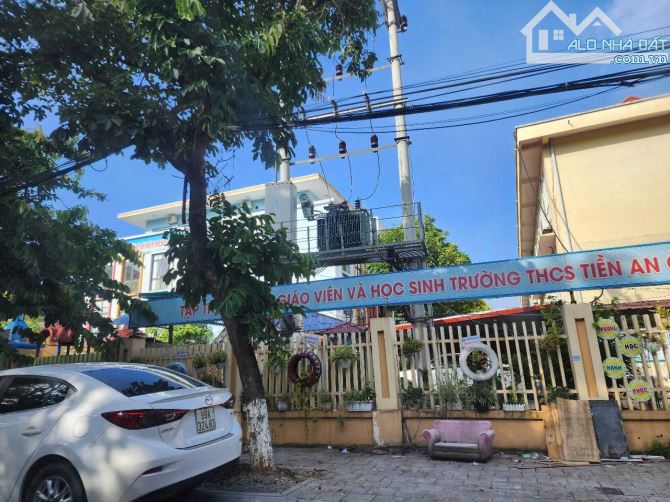 Bán nhà 3 tầng phố Nguyễn Bỉnh Quân tiền An dt 80m mt 5m giâ 14 tỷ - 2