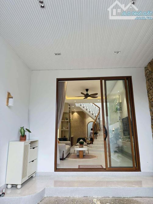 Bán nhà mới full nội thất mặt tiền Trần Cừ , BMT - 2