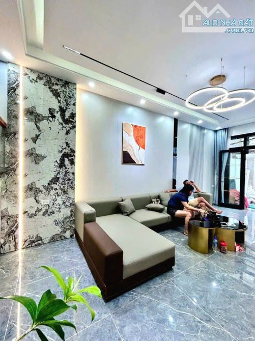 Bán nhà Trần Khát Chân, DT 70m x 6 tầng thang máy, mặt tiền 3.8m, ô tô đỗ cửa - 2