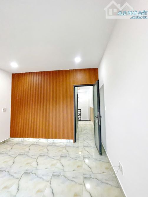 Bán nhà mới 1 lầu hẻm 290C Dương Bá Trạc P.1 Quận 8 - 2