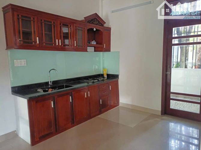 CHO THUÊ NHANH NHÀ KIỆT OTO 82 QUẢNG TẾ, TP HUẾ - 2