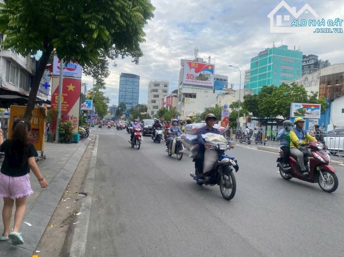 BÁN Nhà MT Nguyễn Thái Học, Q1 - Ngang 7m Cực Hiếm - DT: 7m x 20m - Giá: 85 Tỷ - 2