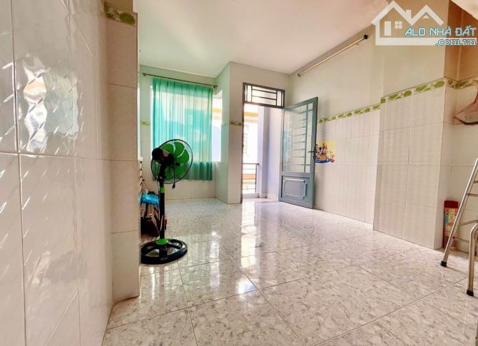 🏡Bán MT hiếm Đường số ( Bình Phú ) - 30m2 - 4 Tầng BTCT , 4Pn - MT đường 5m , An Ninh 🏡 - 2