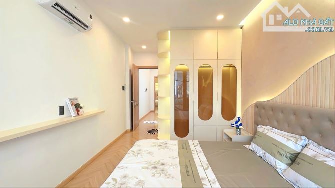 Siêu Hiếm! Bán Biệt Thự Sân Vườn 2 Tầng Lầu DTCN 100m2  Ngay TT Bình Thạnh - Chỉ 8,65 tỷ - 2