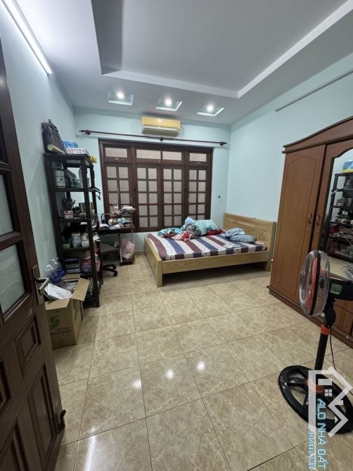 HẺM XE HƠI TRÁNH NHAU KHU KIẾN THIẾT HIỆP PHÚ NGANG HIẾM GẦN 7m; 97 m2 CHỈ 10 TỶ - 2