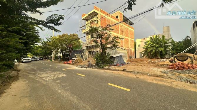 Bán đất đường Nguyễn Hiến Lê - Hoà Xuân - Tây bắc giá: 6tỷ tl - 2