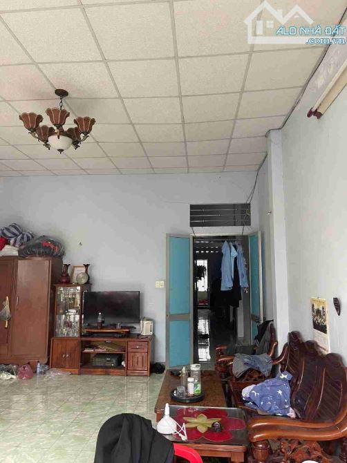 BÁN NHÀ 2 TẦNG - ĐOÀN QUÝ PHI - VỊ TRÍ SÁT CHỢ ĐẦU MỐI - GIÁ 8,X TỶ - 2
