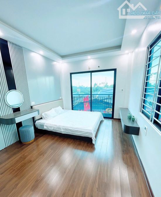 NHÀ ĐỨC THẮNG – 33m² x 5 TẦNG MỚI - HV TÀI CHÍNH 200M - Ô TÔ GẦN NHÀ - 7.5 TỶ - 2