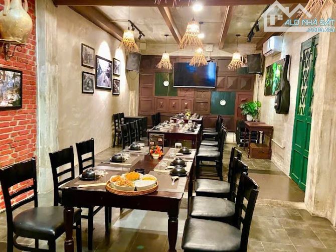 VIP - BIỆT THỰ HOÀNG VĂN THỤ, Q. PHÚ NHUẬN - 10M X 18M - 2 TẦNG SÂN VƯỜN - 2