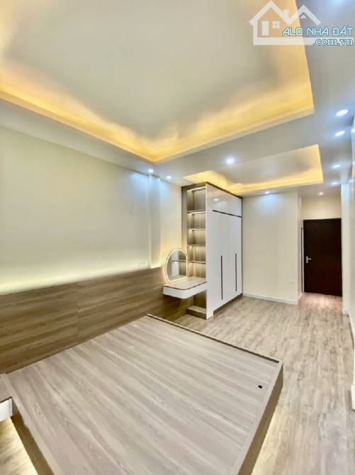 DUY NHẤT ĐÔNG THIÊN – Ô TÔ ĐỖ CỬA – GIÁ ĐẸP - 2